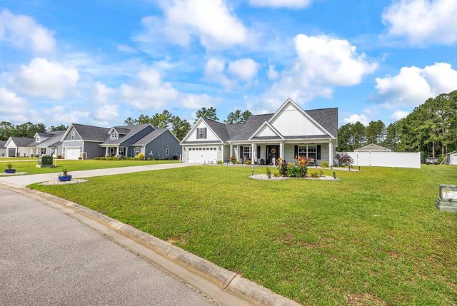 197 Penn Circle, Galivants Ferry, SC 29544