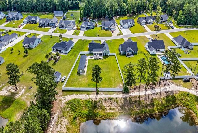 197 Penn Circle, Galivants Ferry, SC 29544
