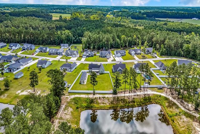 197 Penn Circle, Galivants Ferry, SC 29544
