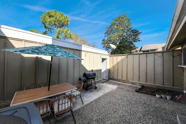 6154 W Airport Boulevard 16, Houston, TX 77035