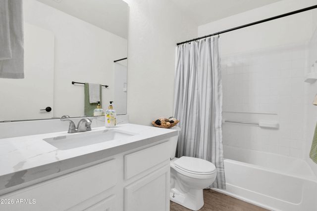 10215 E KIVA Avenue, Mesa, AZ 85209