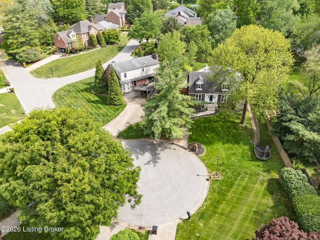 6000 Windsong Ct, Louisville, KY 40207