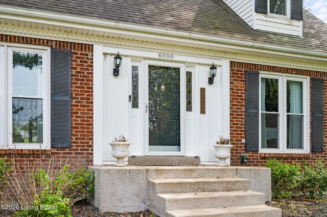6000 Windsong Ct, Louisville, KY 40207