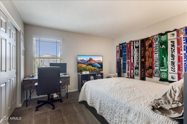 2436 E SAINT CATHERINE Avenue, Phoenix, AZ 85042