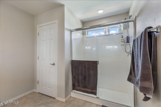 2436 E SAINT CATHERINE Avenue, Phoenix, AZ 85042