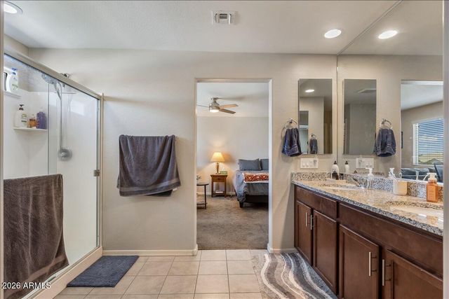2436 E SAINT CATHERINE Avenue, Phoenix, AZ 85042