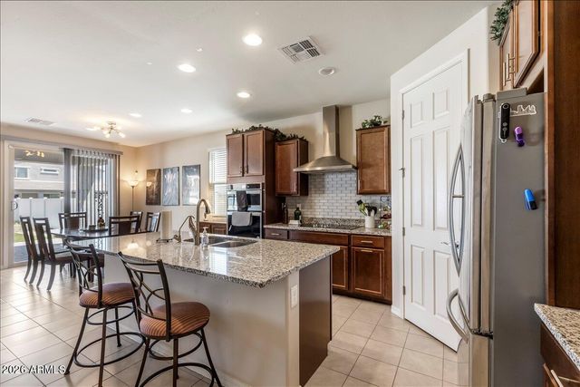 2436 E SAINT CATHERINE Avenue, Phoenix, AZ 85042