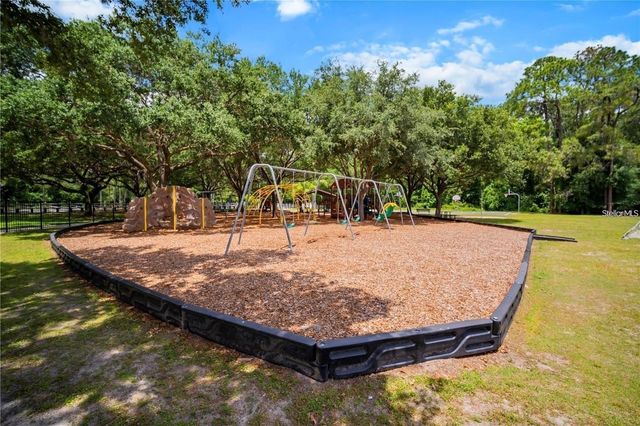 4021 LITHIA RIDGE BOULEVARD, Valrico, FL 33596