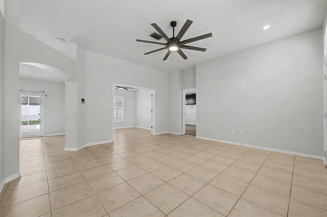 4021 LITHIA RIDGE BOULEVARD, Valrico, FL 33596