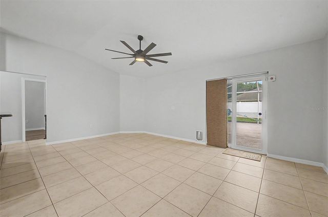 4021 LITHIA RIDGE BOULEVARD, Valrico, FL 33596