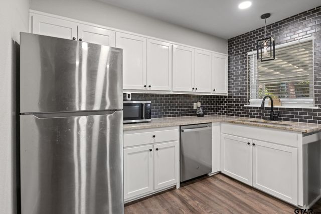 3915 Sabine, Texarkana, TX 75503