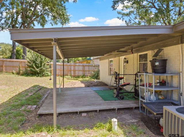 3915 Sabine, Texarkana, TX 75503