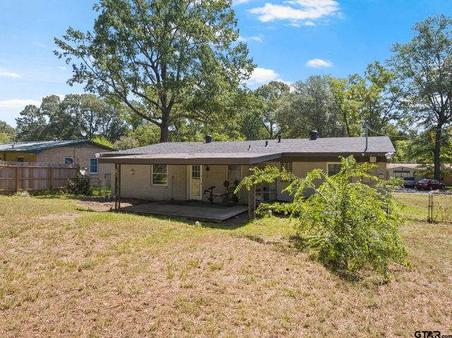 3915 Sabine, Texarkana, TX 75503