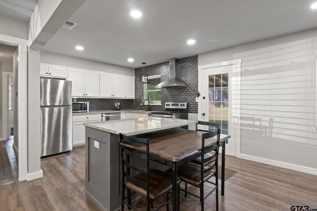 3915 Sabine, Texarkana, TX 75503