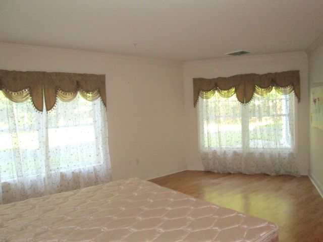 65 Hawthorne Dr Apt 110, Bedford, NH 03110