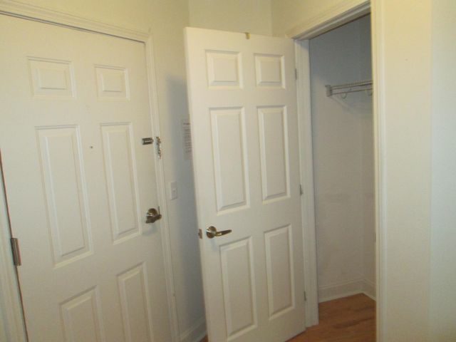 65 Hawthorne Dr Apt 110, Bedford, NH 03110