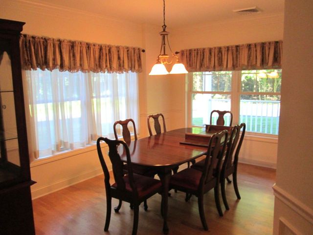 65 Hawthorne Dr Apt 110, Bedford, NH 03110