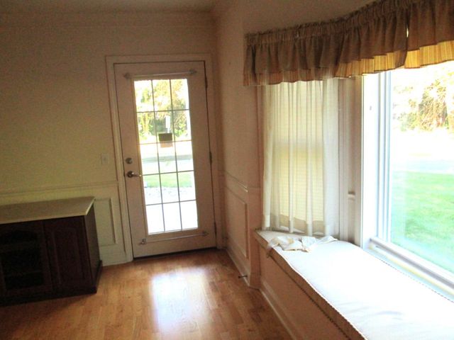 65 Hawthorne Dr Apt 110, Bedford, NH 03110