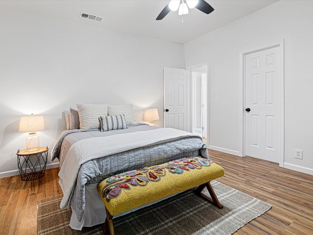 611 Cherry Street, Bowie, TX 76230