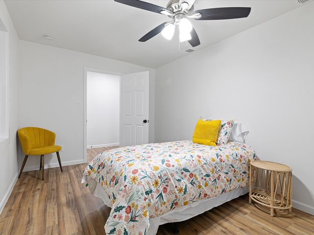 611 Cherry Street, Bowie, TX 76230