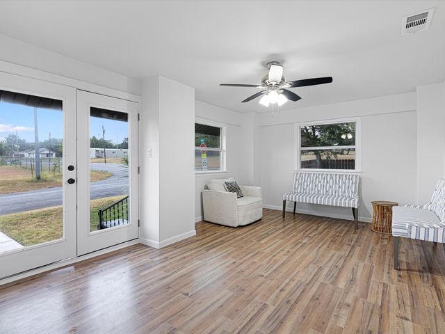 611 Cherry Street, Bowie, TX 76230