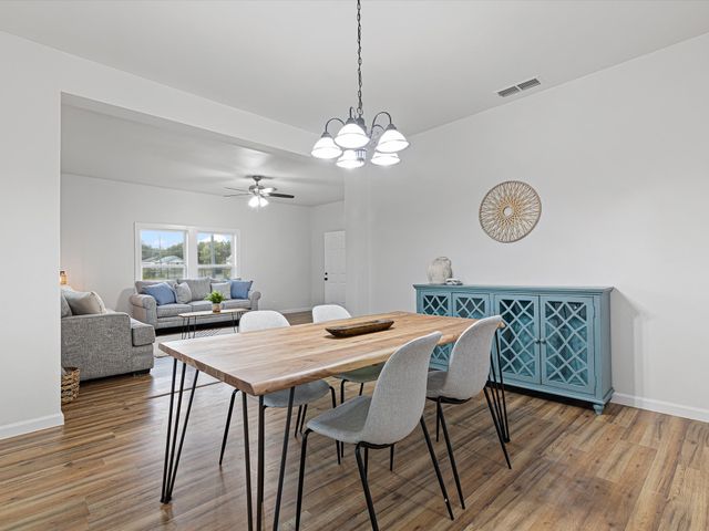 611 Cherry Street, Bowie, TX 76230