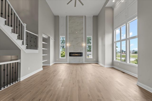 50155 N Anita Way, Macomb Twp, MI 48044