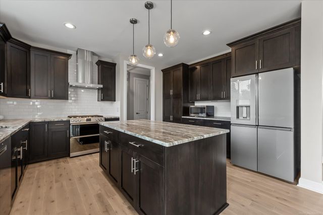 50155 N Anita Way, Macomb Twp, MI 48044