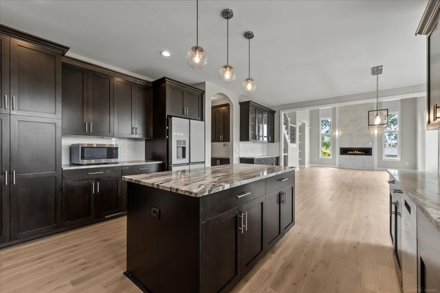 50155 N Anita Way, Macomb Twp, MI 48044