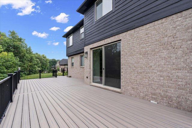 50155 N Anita Way, Macomb Twp, MI 48044