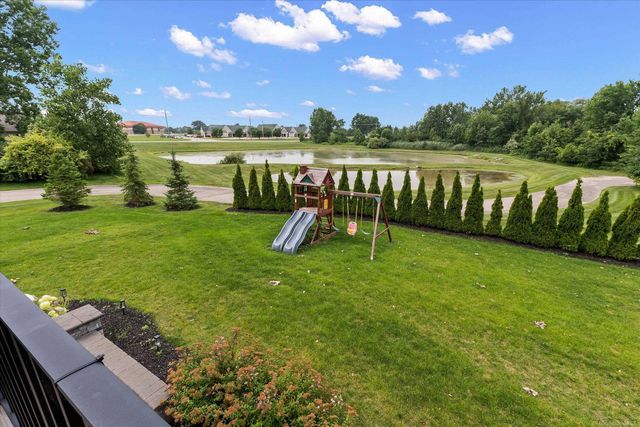 50155 N Anita Way, Macomb Twp, MI 48044