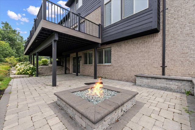 50155 N Anita Way, Macomb Twp, MI 48044