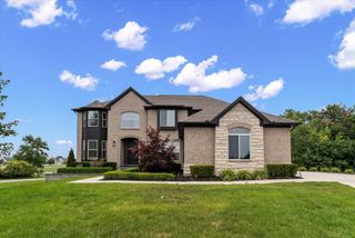 50155 N Anita Way, Macomb Twp, MI 48044
