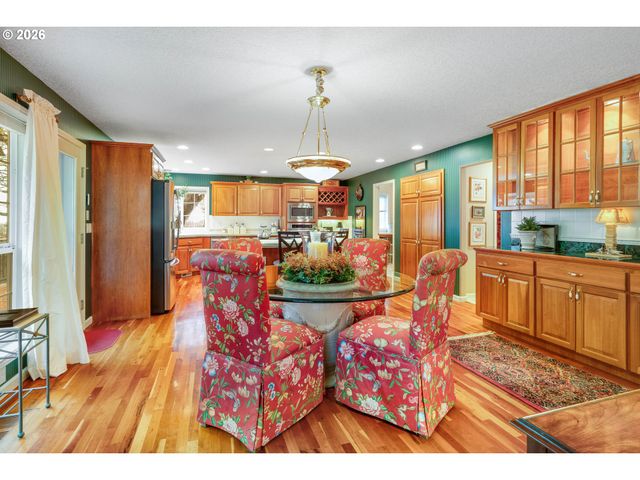 2770 Ne ROBERTS Ln, Newberg, OR 97132