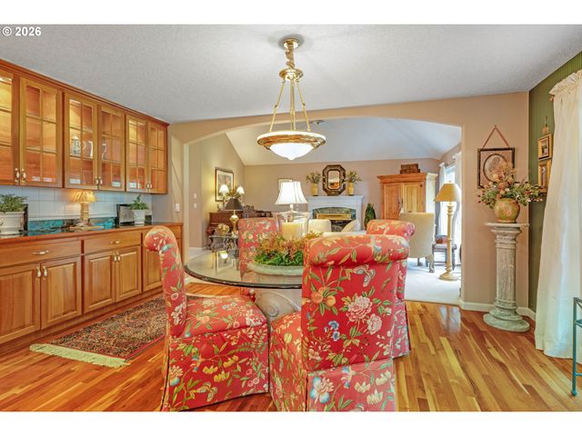 2770 Ne ROBERTS Ln, Newberg, OR 97132