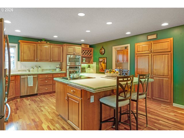 2770 Ne ROBERTS Ln, Newberg, OR 97132