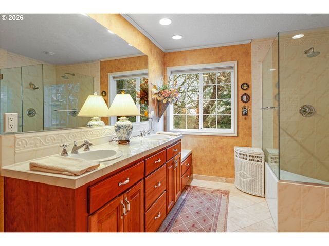 2770 Ne ROBERTS Ln, Newberg, OR 97132