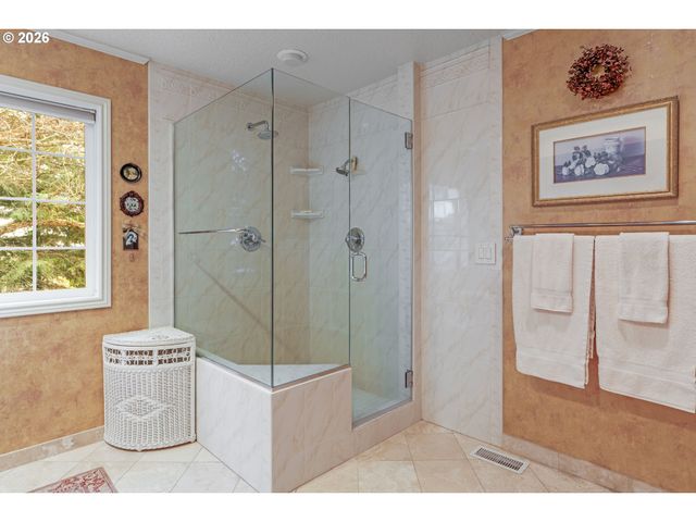 2770 Ne ROBERTS Ln, Newberg, OR 97132