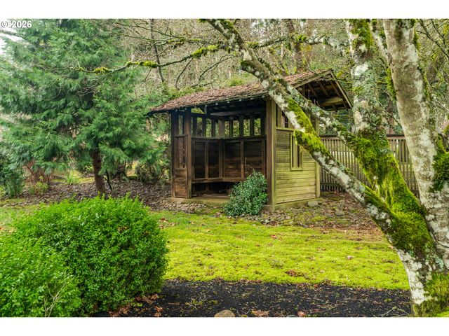 2770 Ne ROBERTS Ln, Newberg, OR 97132