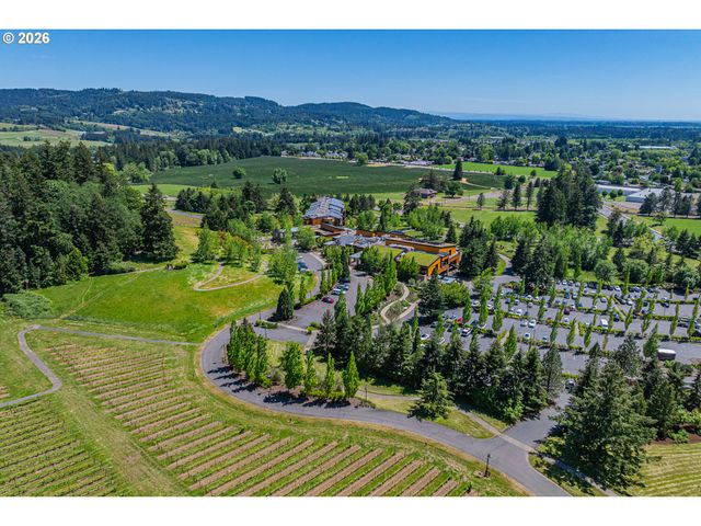 2770 Ne ROBERTS Ln, Newberg, OR 97132