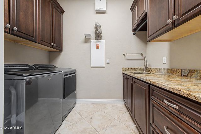 27425 W YUKON Drive, Buckeye, AZ 85396