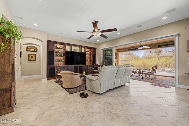 27425 W YUKON Drive, Buckeye, AZ 85396