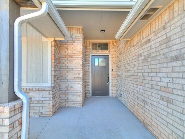 9216 SW 44th Terrace, Oklahoma City, OK 73179