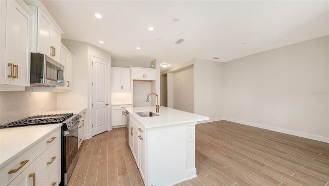 9866 CRYSTAL ISLES CIRCLE, Sarasota, FL 34241