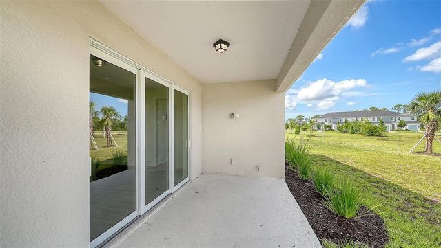 9866 CRYSTAL ISLES CIRCLE, Sarasota, FL 34241