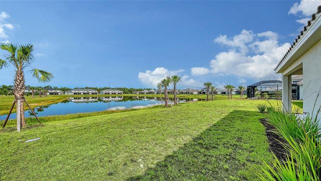 9866 CRYSTAL ISLES CIRCLE, Sarasota, FL 34241