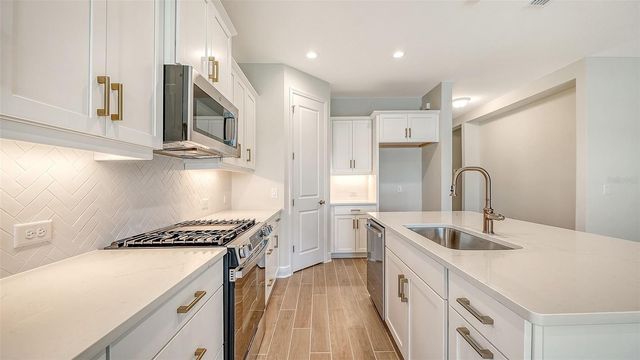 9866 CRYSTAL ISLES CIRCLE, Sarasota, FL 34241