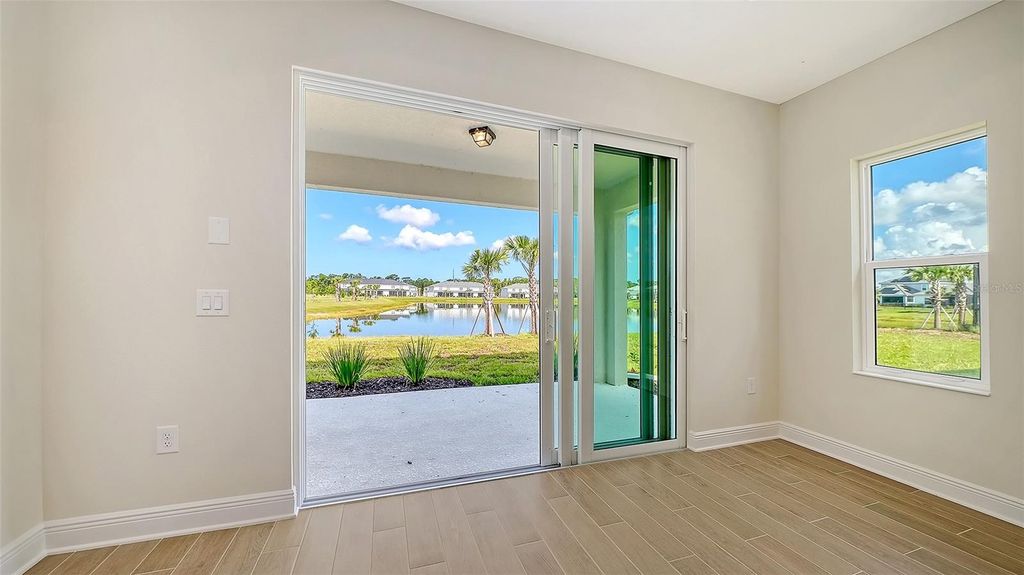 Image 17 of property listing at 9866 CRYSTAL ISLES CIRCLE, Sarasota, FL 34241