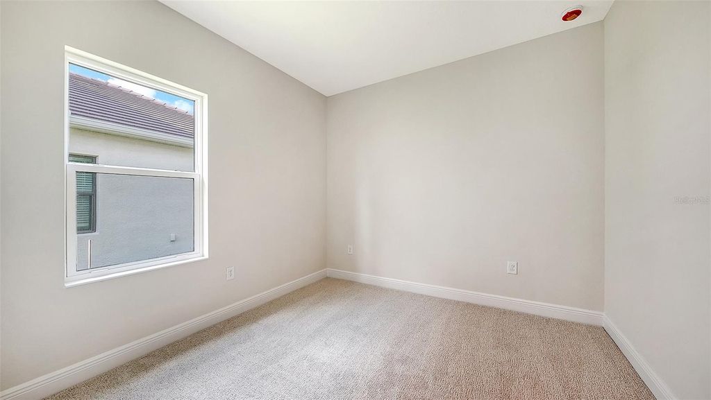 Image 28 of property listing at 9866 CRYSTAL ISLES CIRCLE, Sarasota, FL 34241