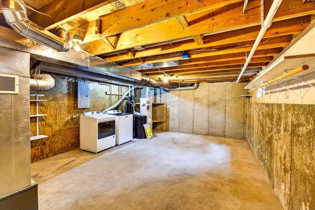 2211 Colladay Point Drive, Stoughton, WI 53589